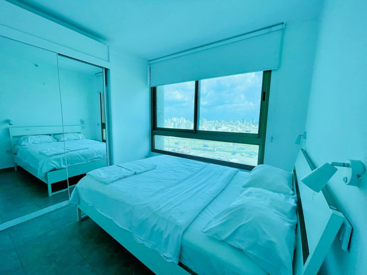 C Tower Apartments Netanya Exterior foto